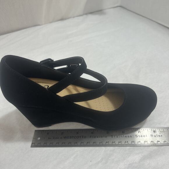 Y-Not Platform Wedge Strappy Sandals Heels Black Suede Woman Sz 7 Shoes Comfy - Picture 7 of 15
